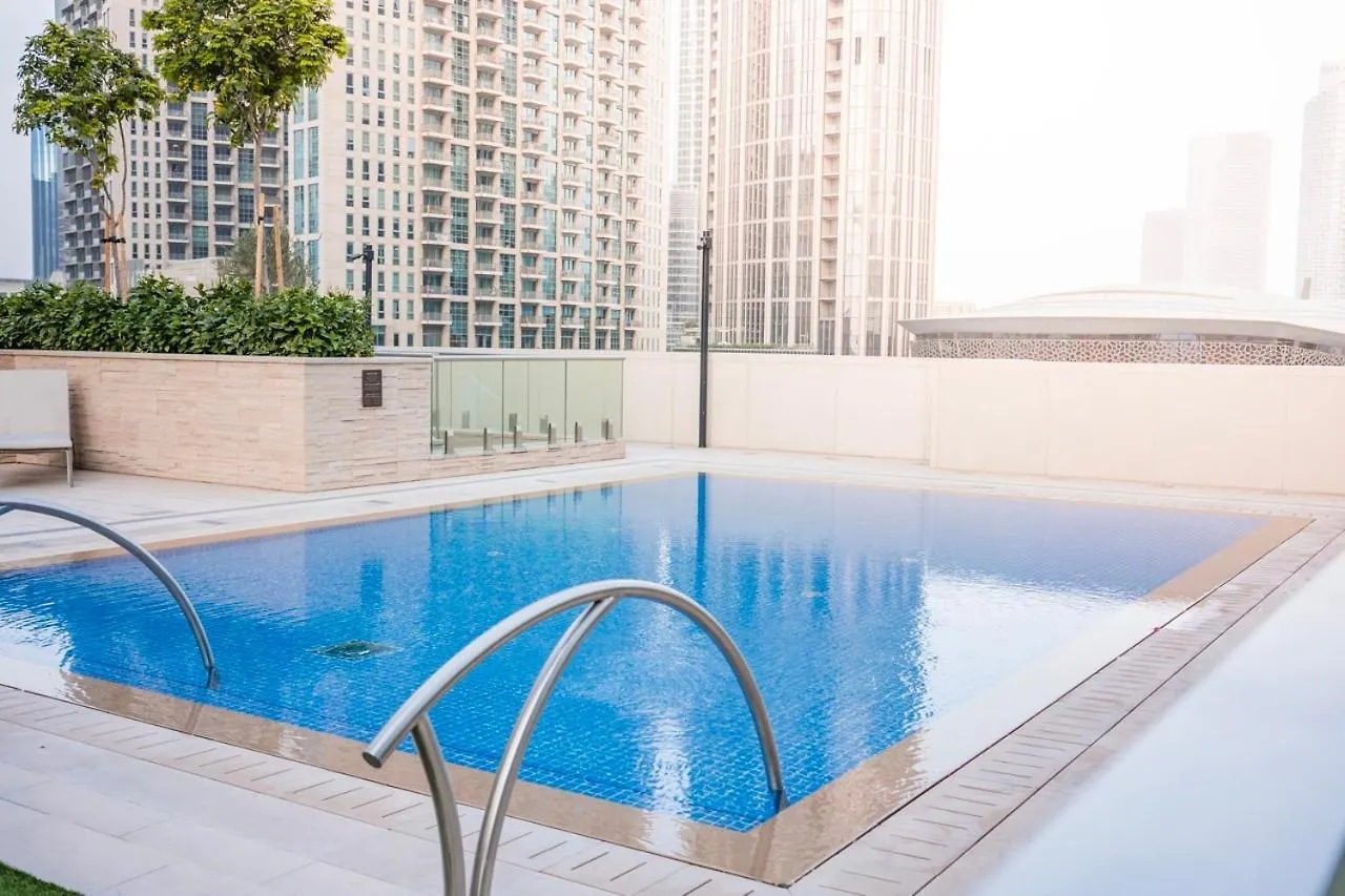 Brand New 2B/R With Burj Khalifa And Fountain View Apartment Dubai